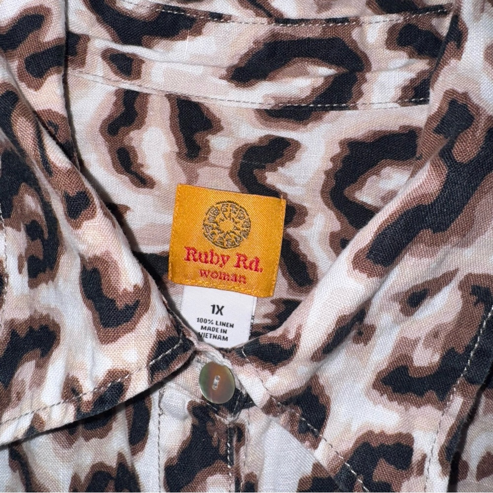 Ruby Rd. Animal Print Linen Blouse 1X - Picture 2 of 9
